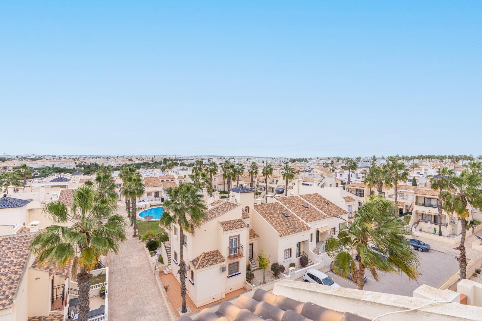 Bonito apartamento con piscina comunitaria a la venta en Playa Flamenca