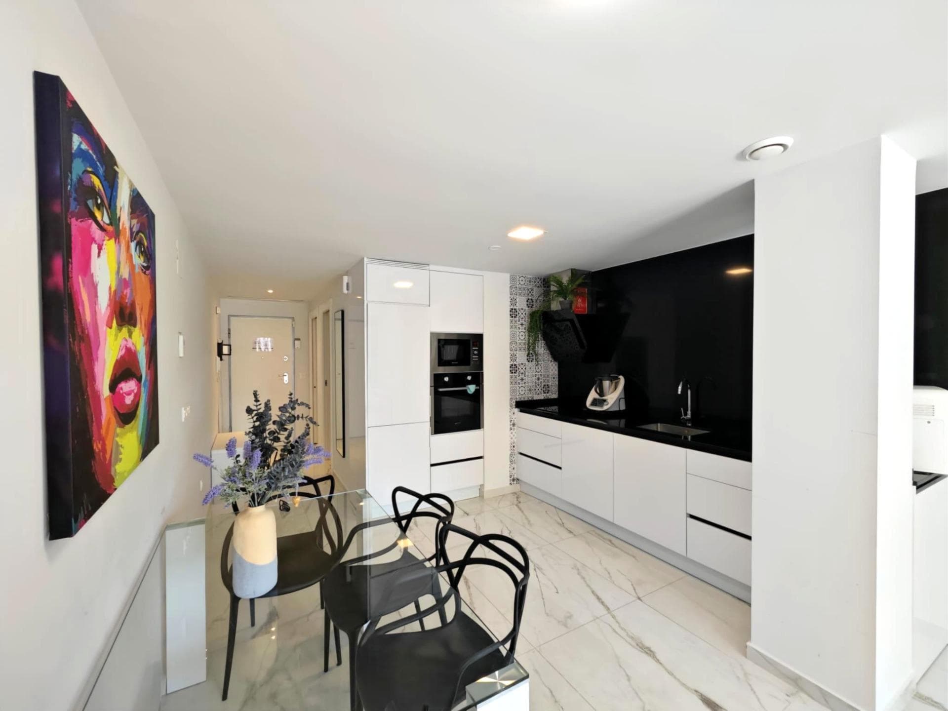 Luminoso Apartamento Orientado al Sur en Los Altos, Orihuela Costa