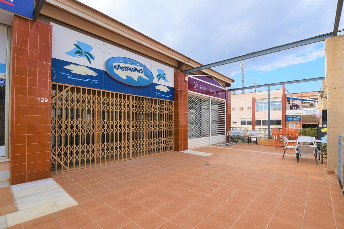Local comercial en venta en Centro Comercial Los Dolses Orihuela Costa