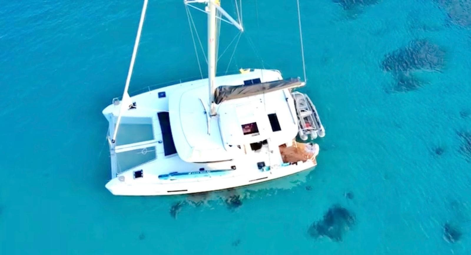 [Oportunidad Exclusiva] Catamarán Lagoon 42 (2024) – Una "Villa sobre el Mar" Lista para Navegar en Torrevieja