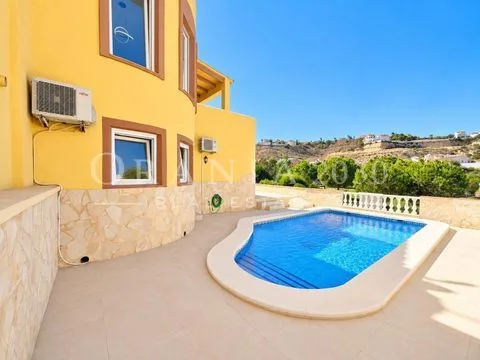 Villa de lujo totalmente reformada en primera línea de La Marquesa Golf – Ciudad Quesada