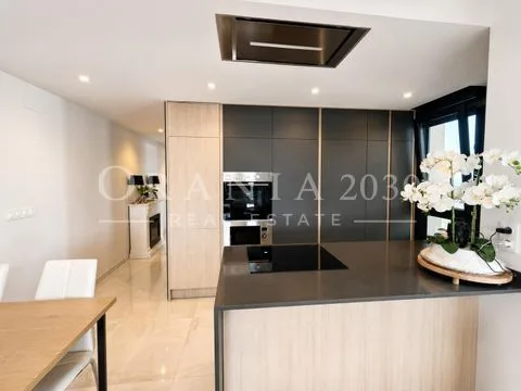 Exclusivo apartamento de 3 dormitorios con impresionantes vistas al mar en Playa Flamenca