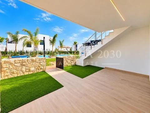 Bungalow en planta baja con 3 dormitorios y amplias terrazas en Innova Beach III – Punta Prima