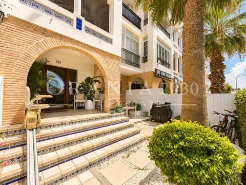 Encantador Bungalow en Planta Baja de 2 Dormitorios junto a Villamartín Plaza
