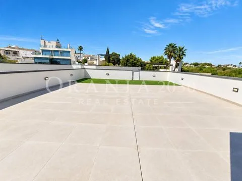 Villa independiente con piscina privada en Blue Lagoon, San Miguel de Salinas